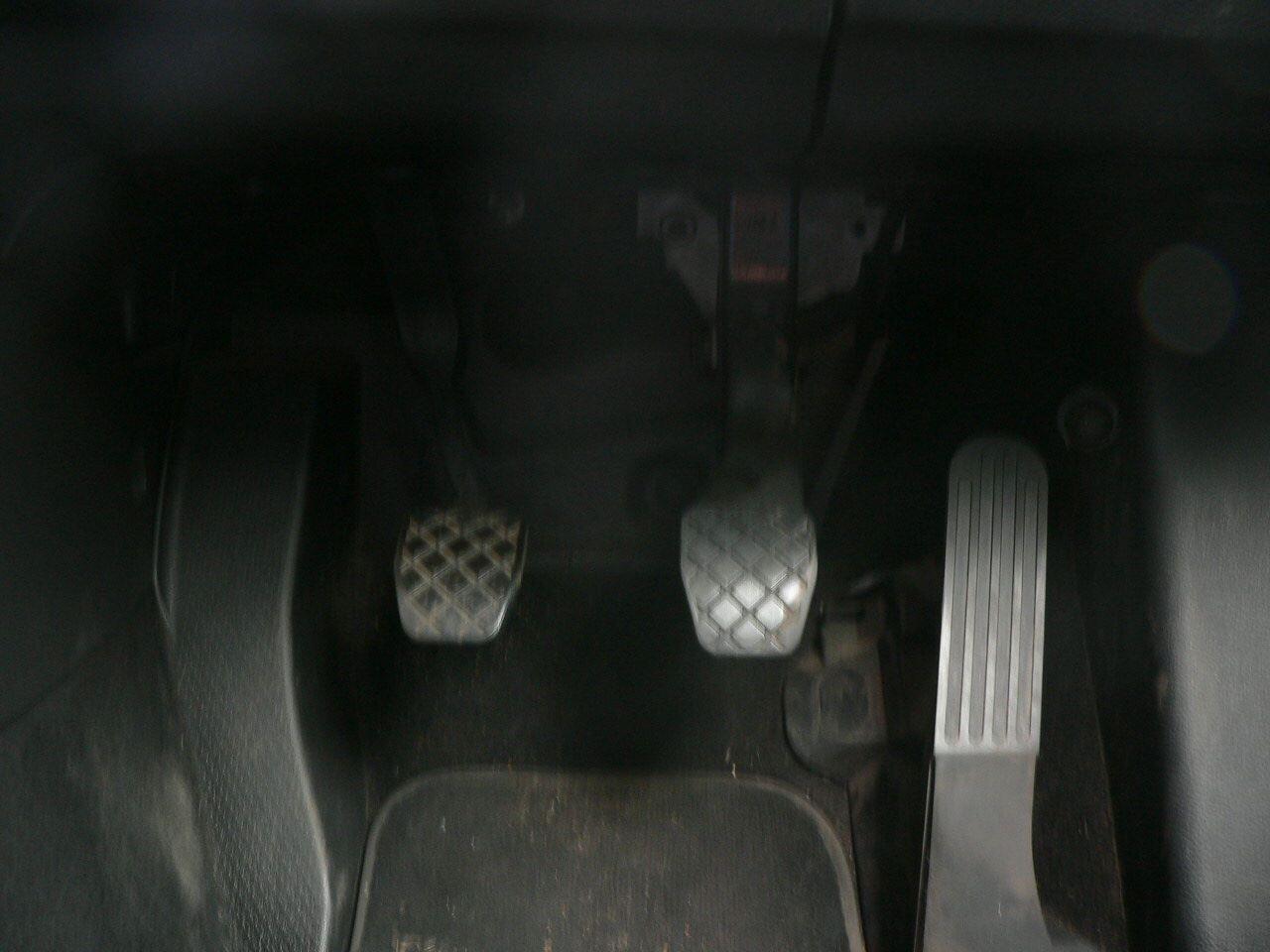 Used Volkswagen Golf 2010 for sale - 76259730: Photo 24