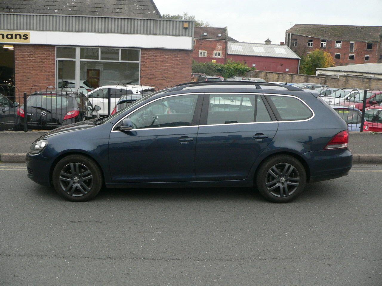 Used Volkswagen Golf 2010 for sale - 76259730: Photo 7
