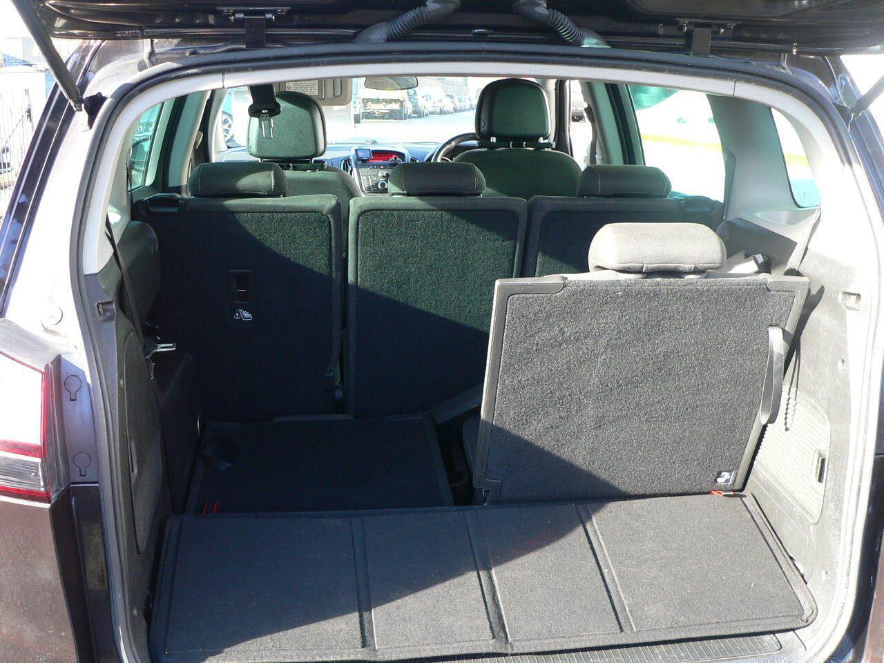 Used Vauxhall Zafira Tourer 2015 for sale - 77142967: Photo 15