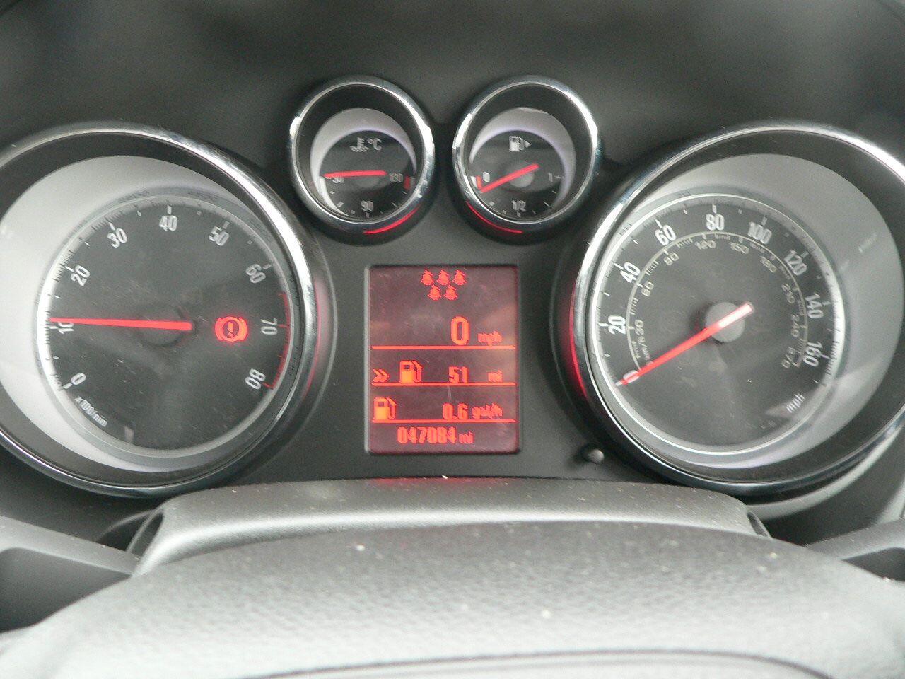 Used Vauxhall Zafira 2015 for sale - 76688976: Photo 25