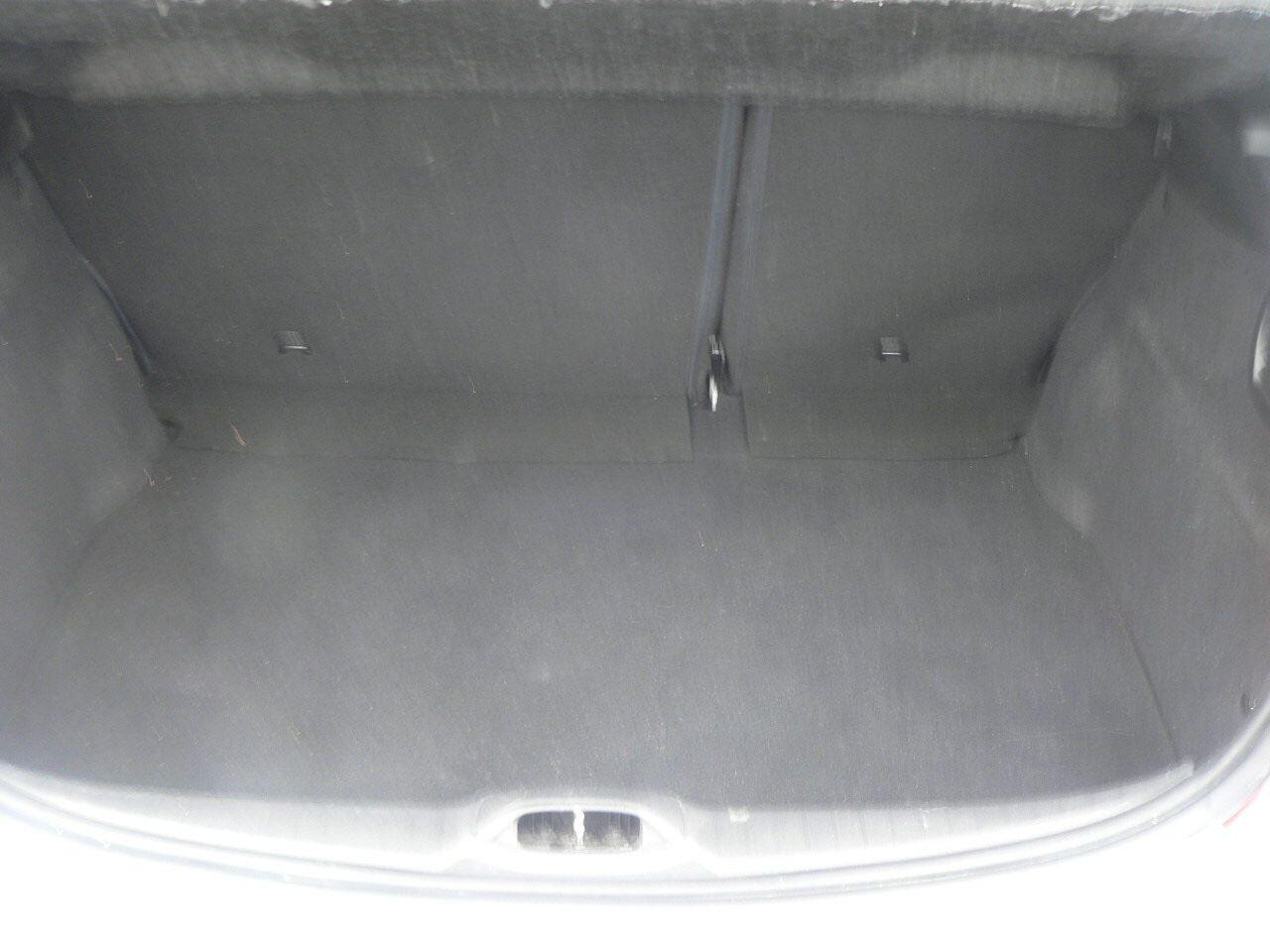 Used Peugeot 208 2014 for sale - 76728688: Photo 15