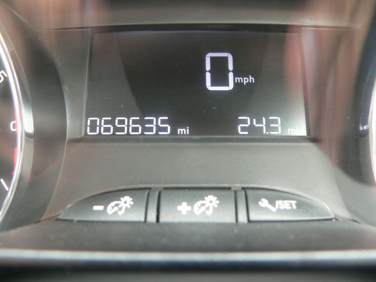 Used Peugeot 208 2014 for sale - 76728688: Photo 24