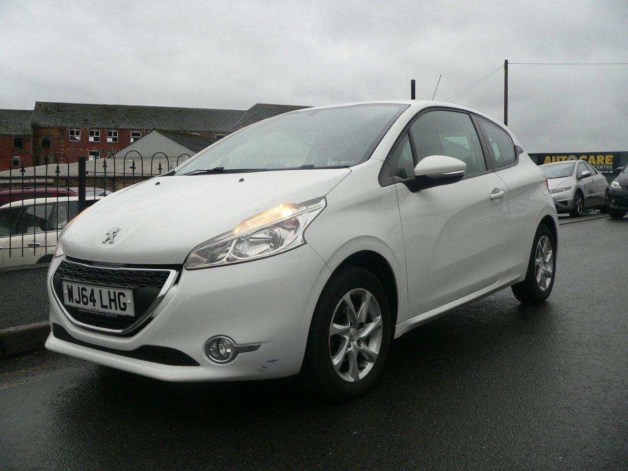 Used Peugeot 208 2014 for sale - 76728688: Photo 5