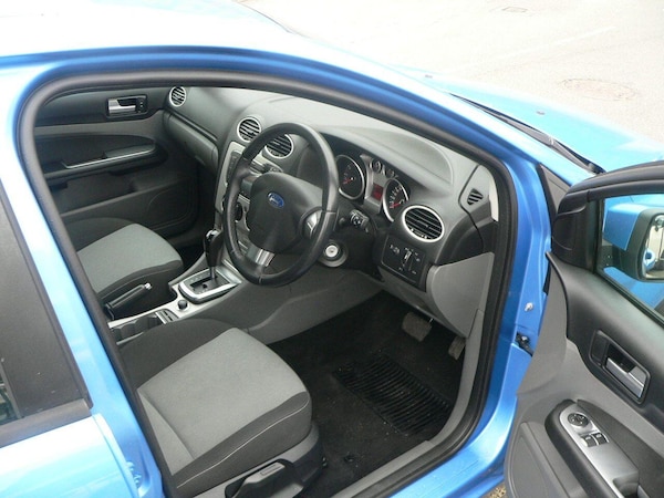 Used Ford Focus 2010 for sale - 76227362: Photo 16