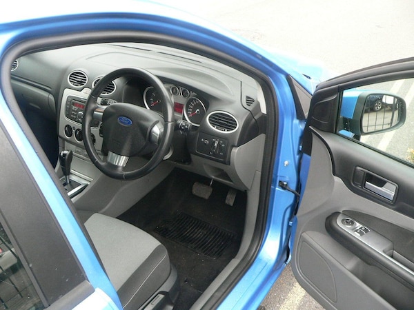 Used Ford Focus 2010 for sale - 76227362: Photo 18