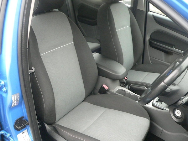 Used Ford Focus 2010 for sale - 76227362: Photo 20