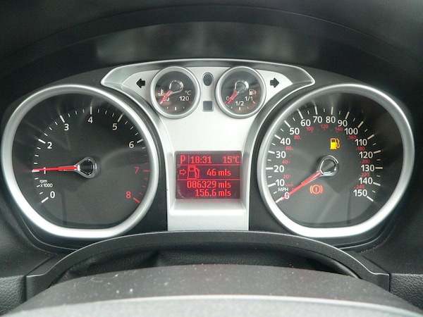 Used Ford Focus 2010 for sale - 76227362: Photo 24