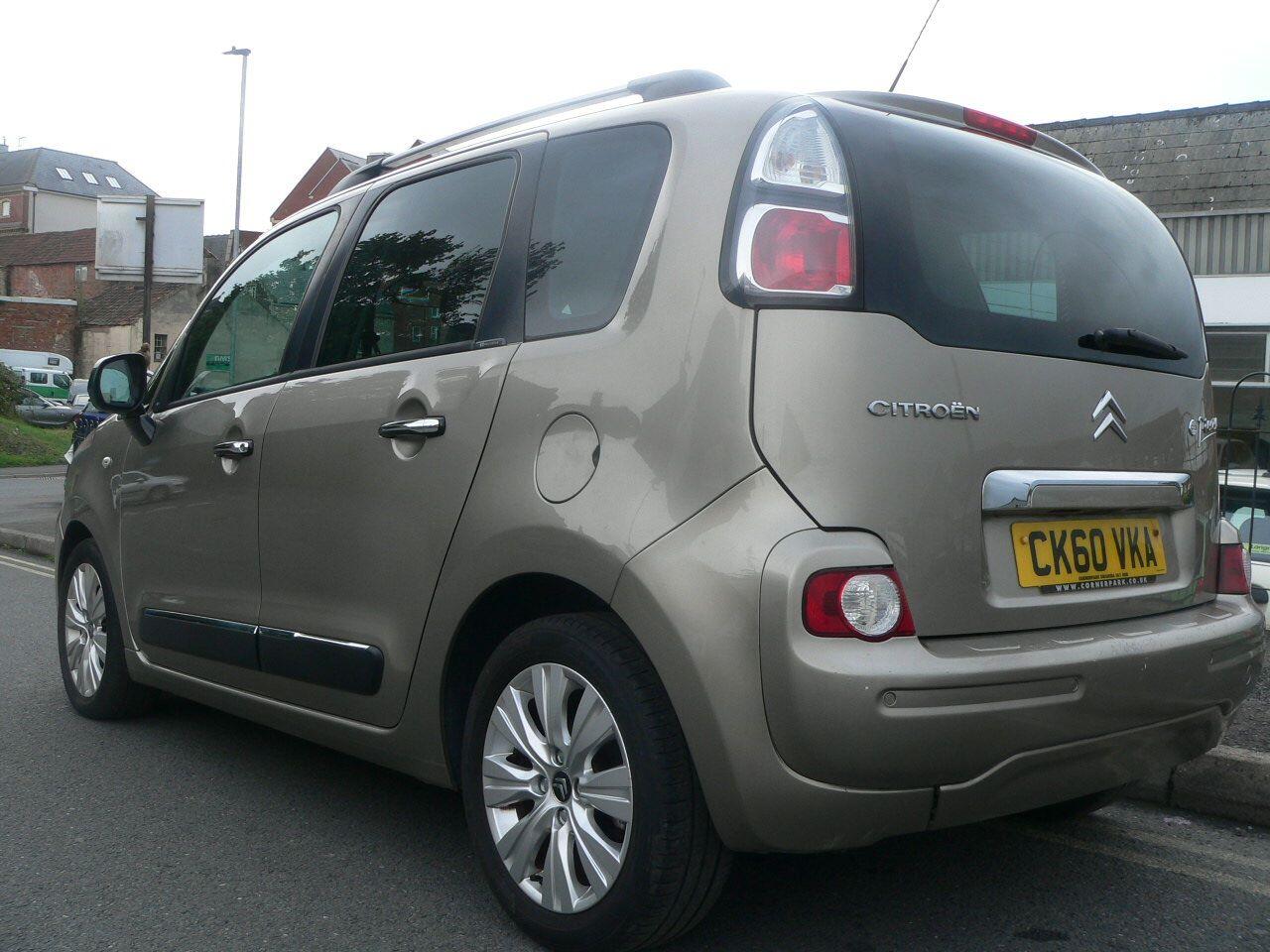 Used Citroen C3 Picasso 2010 for sale - 76801617: Photo 8