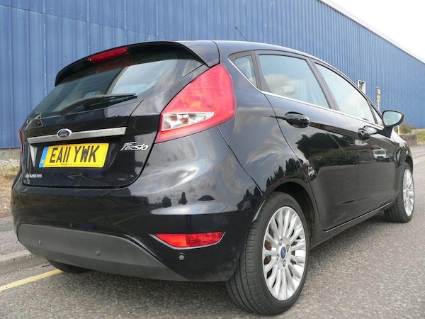 Used Ford Fiesta 2011 for sale - 75609597: Photo 10