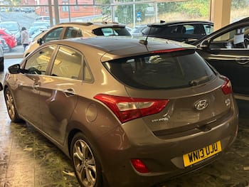 Used Hyundai i30 2013 for sale - 79676765: Photo