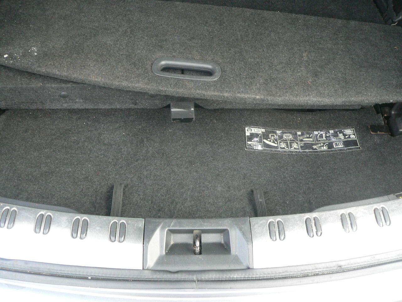 Used Nissan Qashqai+2 2011 for sale - 76513383: Photo 17