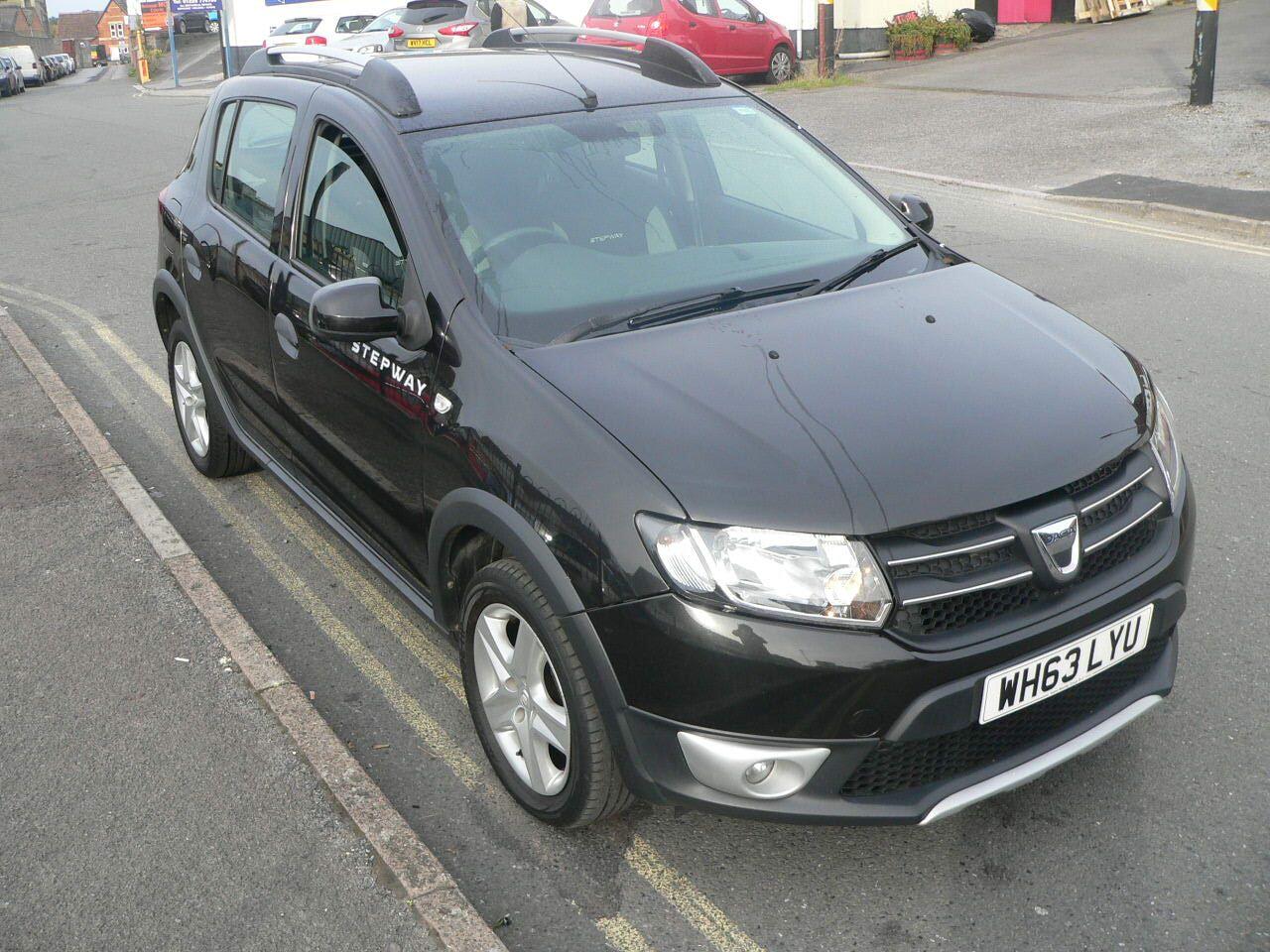 Used Dacia Sandero Stepway 2013 for sale - 76295826: Photo 2