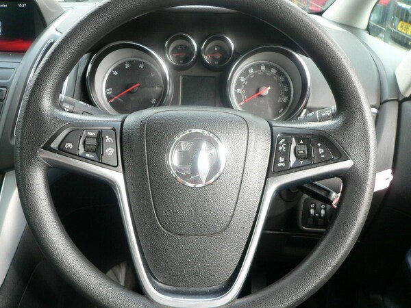 Used Vauxhall Zafira Tourer 2014 for sale - 75670256: Photo 24