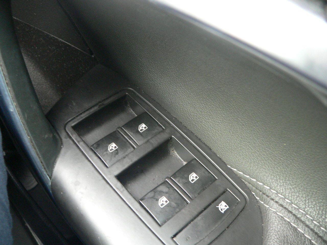 Used Vauxhall Insignia 2013 for sale - 77016609: Photo 24