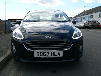 Used Ford Fiesta 2017 for sale - 77970412: Photo