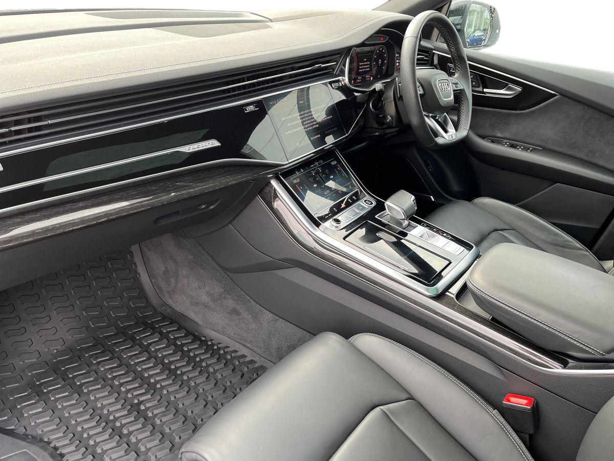 Used Audi Q8 2023 for sale - 77541957: Photo 3