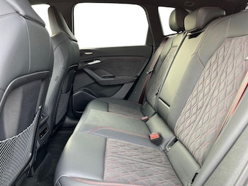 Used Audi Q6 e-tron 2024 for sale - 76677688: Photo