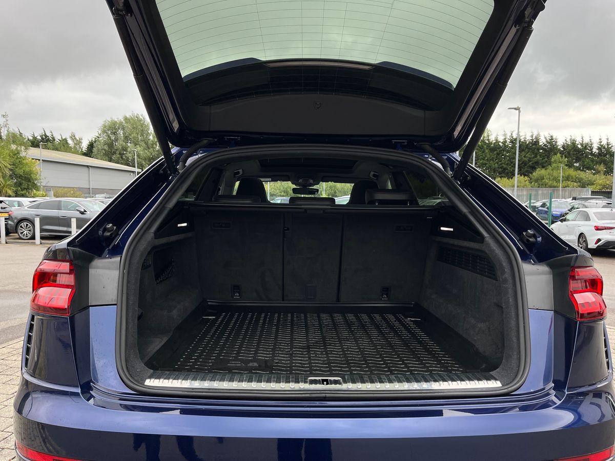 Used Audi RS Q8 2022 for sale - 77541960: Photo 20