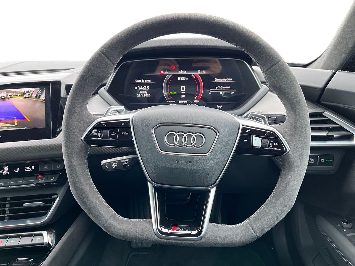 Used Audi RS e-tron GT 2023 for sale - 77725609: Photo 17