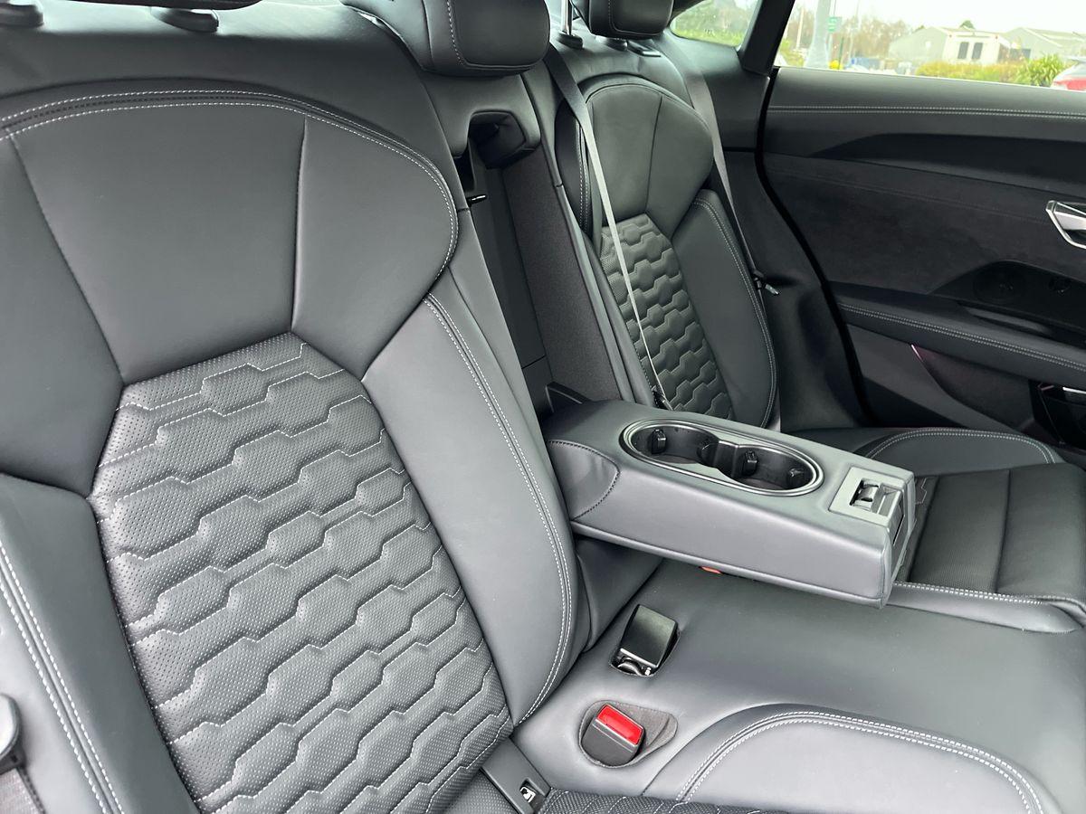 Used Audi RS e-tron GT 2023 for sale - 77725609: Photo 24