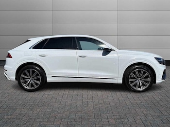 Used Audi Q8 2022 for sale - 77541956: Photo