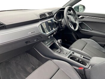 Used Audi Q3 2023 for sale - 76676666: Photo