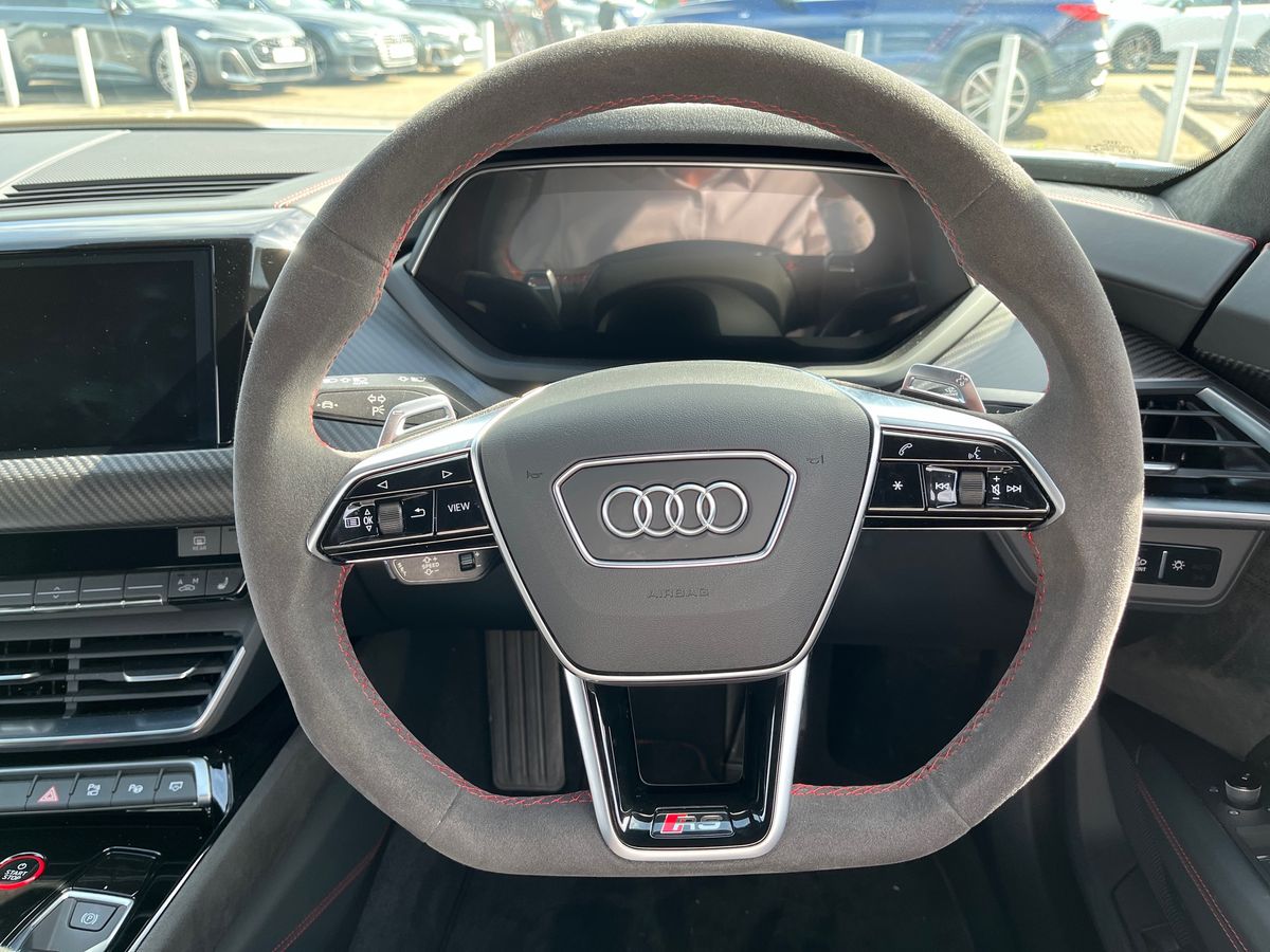 Used Audi RS e-tron GT 2022 for sale - 76674134: Photo 14