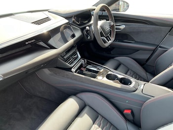 Used Audi RS e-tron GT 2022 for sale - 76674134: Photo