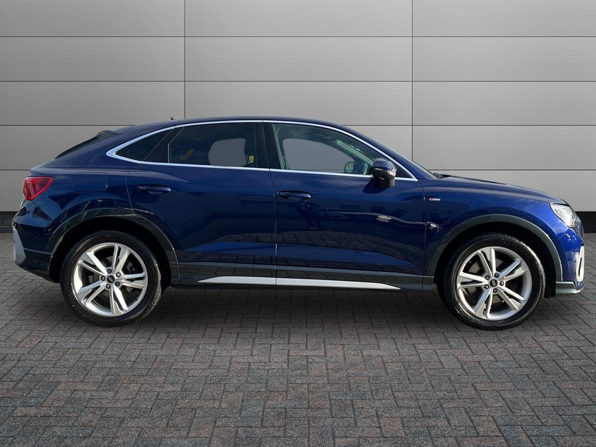 Used Audi Q3 2022 for sale - 77160060: Photo 5