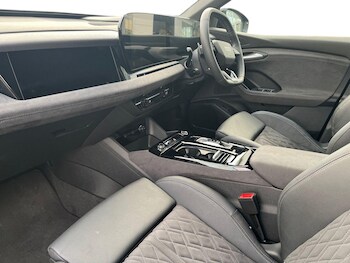 Used Audi Q6 e-tron 2025 for sale - 77413546: Photo