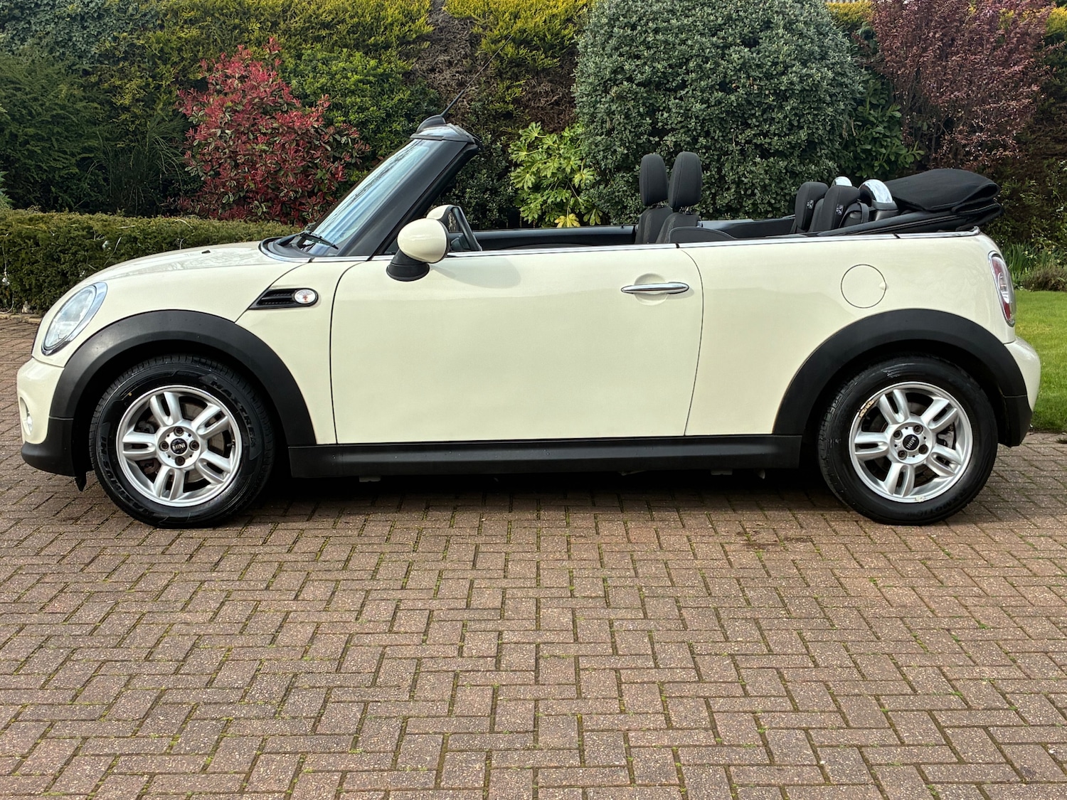 Used MINI Convertible 2012 for sale - 78055778: Photo 19