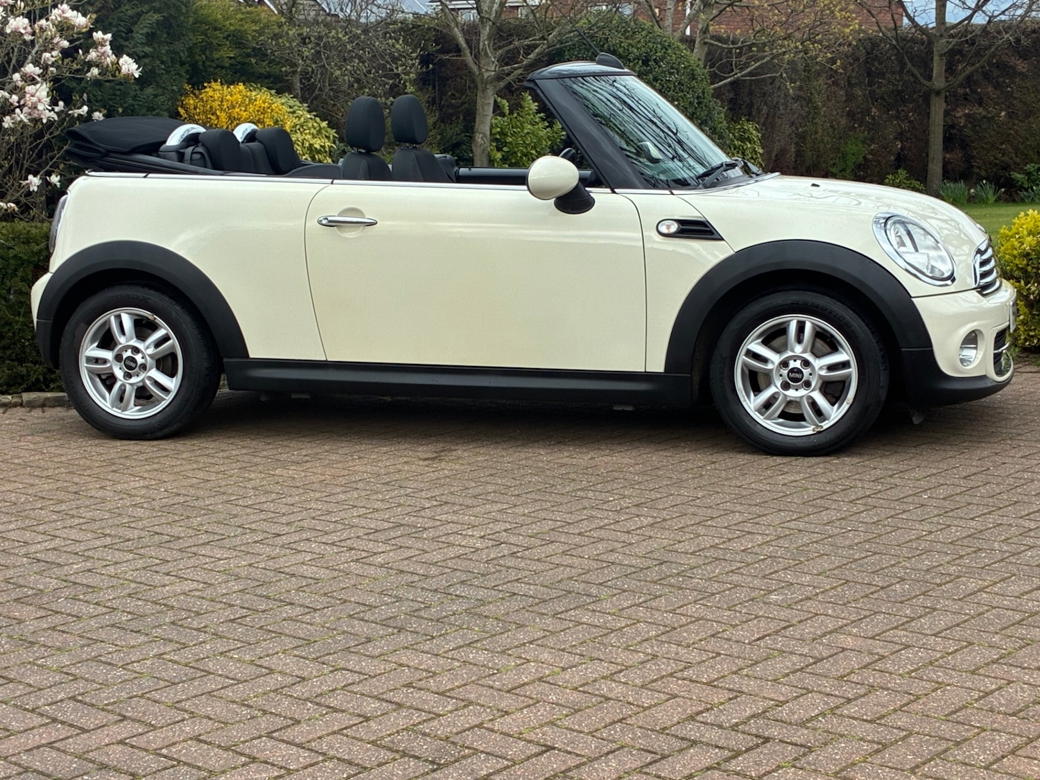 Used MINI Convertible 2012 for sale - 78055778: Photo 4