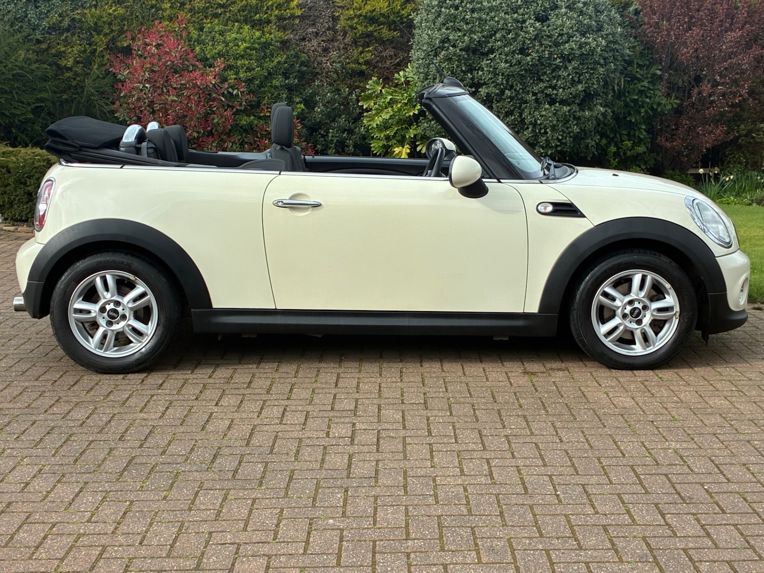 Used MINI Convertible 2012 for sale - 78055778: Photo 8