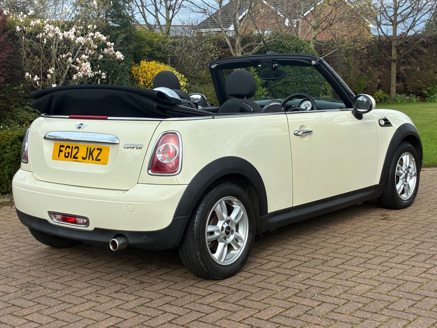 Used MINI Convertible 2012 for sale - 78055778: Photo 9