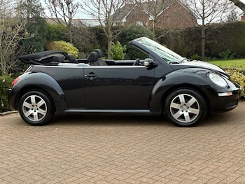 Used Volkswagen Beetle 2010 for sale - 77702052: Photo