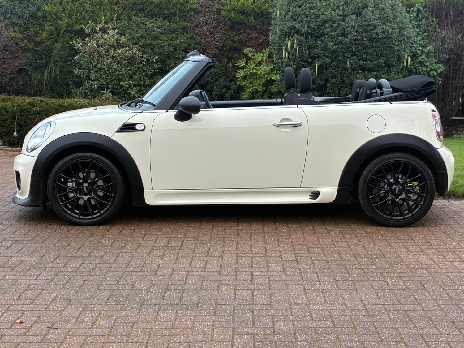 Used MINI Convertible 2015 for sale - 77012440: Photo 23