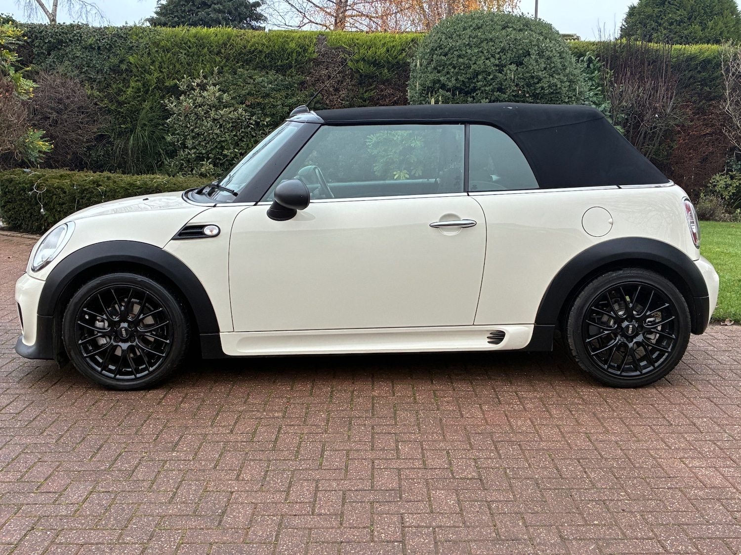 Used MINI Convertible 2015 for sale - 77012440: Photo 24