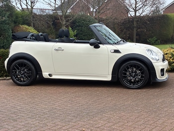 Used MINI Convertible 2015 for sale - 77012440: Photo