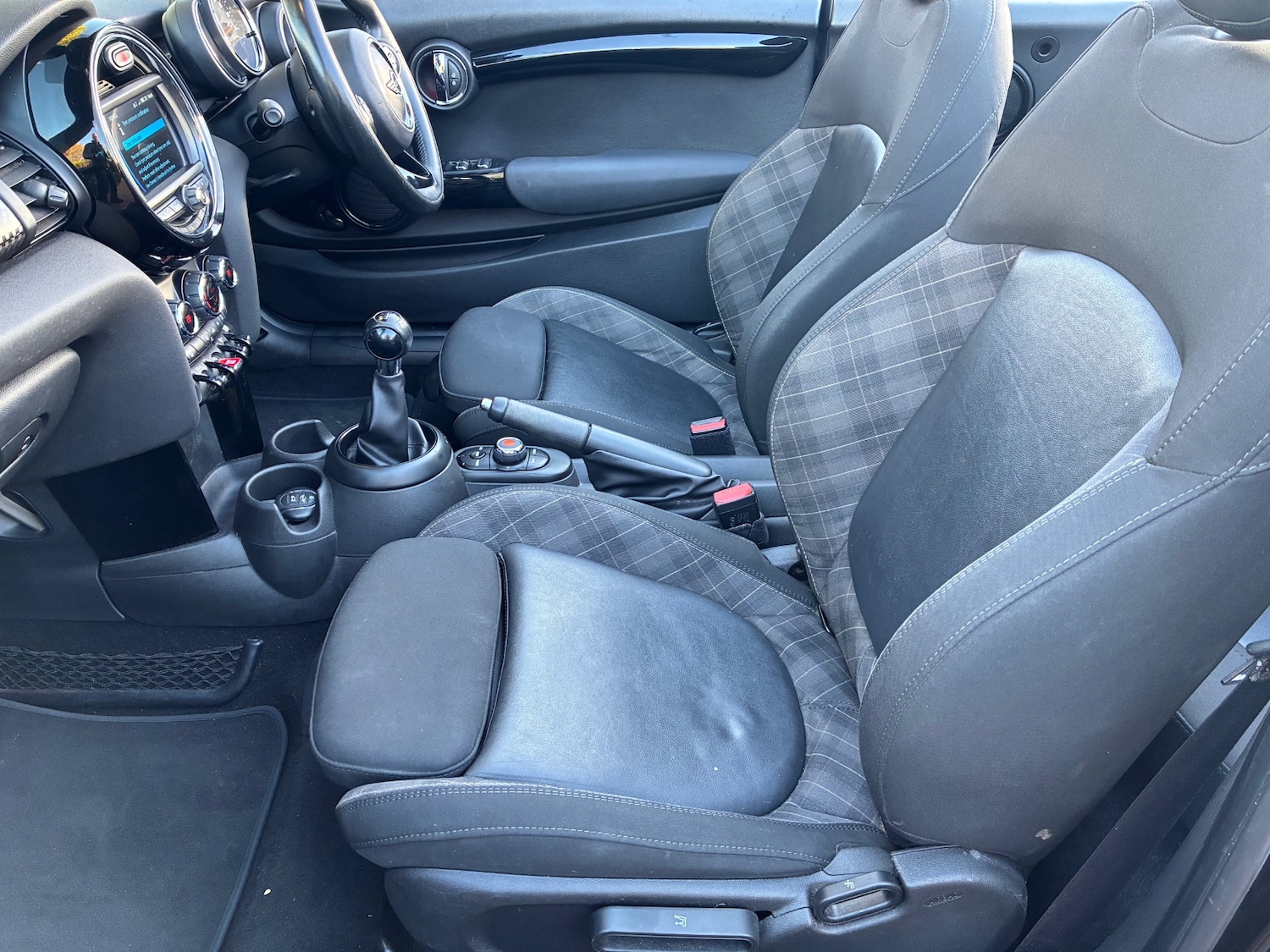 Used MINI Convertible 2018 for sale - 76047560: Photo 13