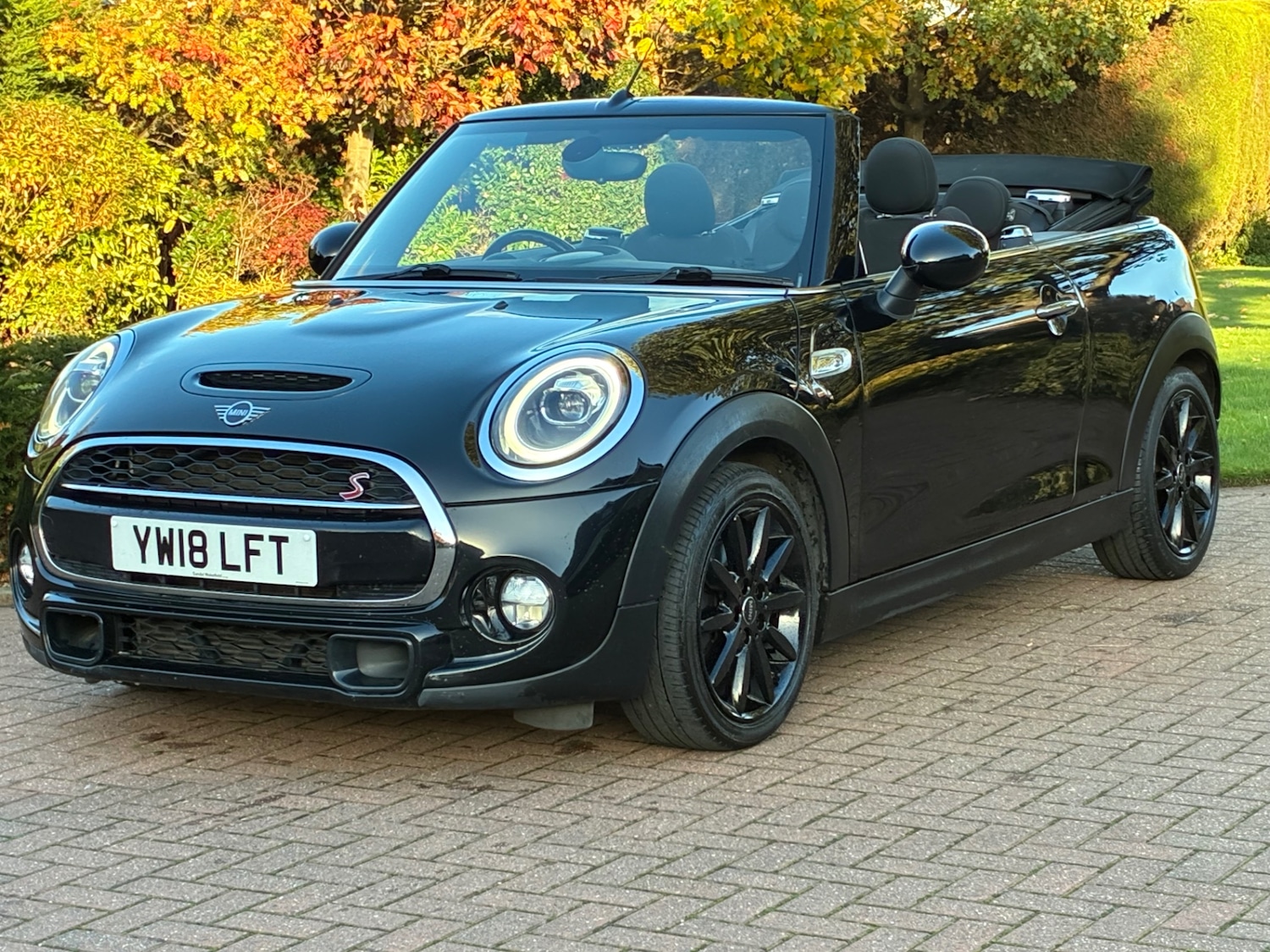 Used MINI Convertible 2018 for sale - 76047560: Photo 21
