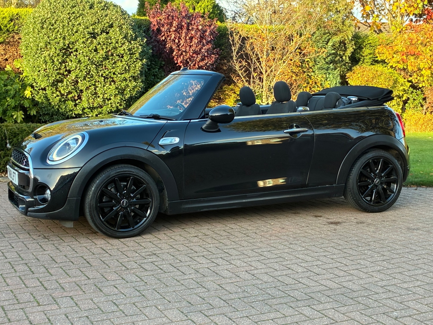 Used MINI Convertible 2018 for sale - 76047560: Photo 22