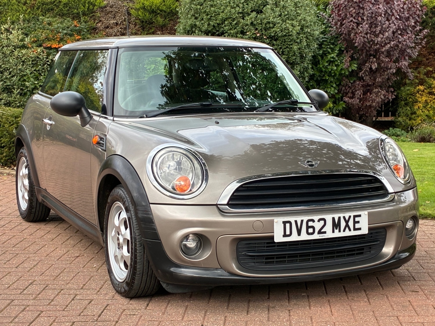 Used MINI Hatch 2012 for sale - 76379256: Photo 1
