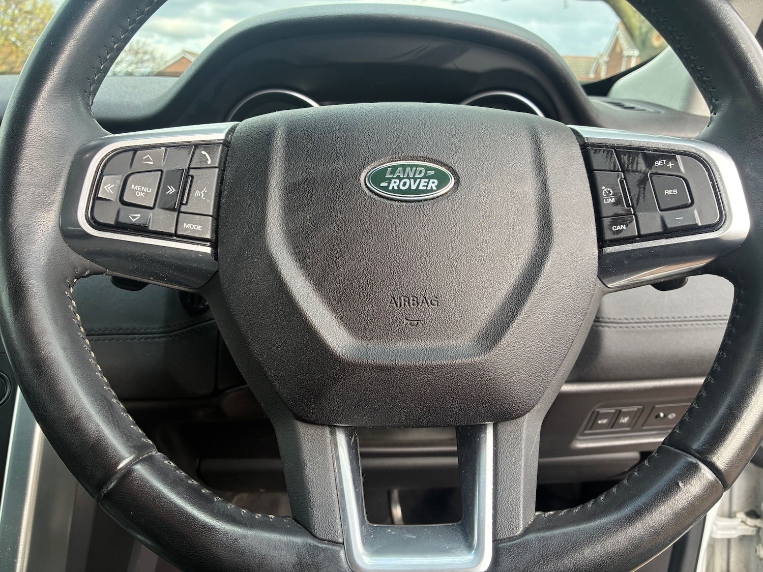 Used Land Rover Discovery Sport 2017 for sale - 78165958: Photo 12