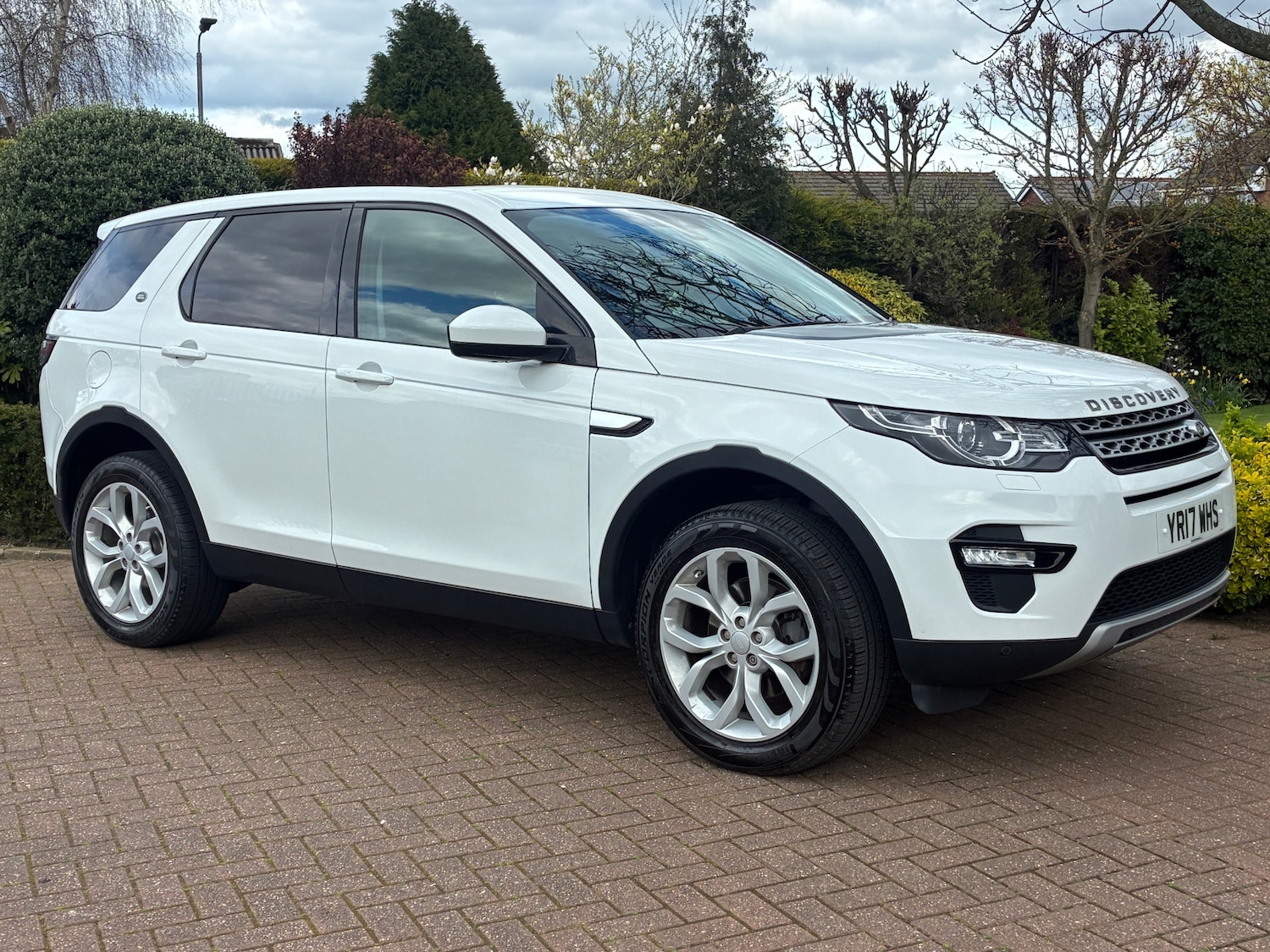 Used Land Rover Discovery Sport 2017 for sale - 78165958: Photo 3