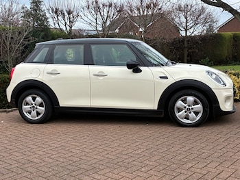 Used MINI Hatch 2018 for sale - 77112828: Photo