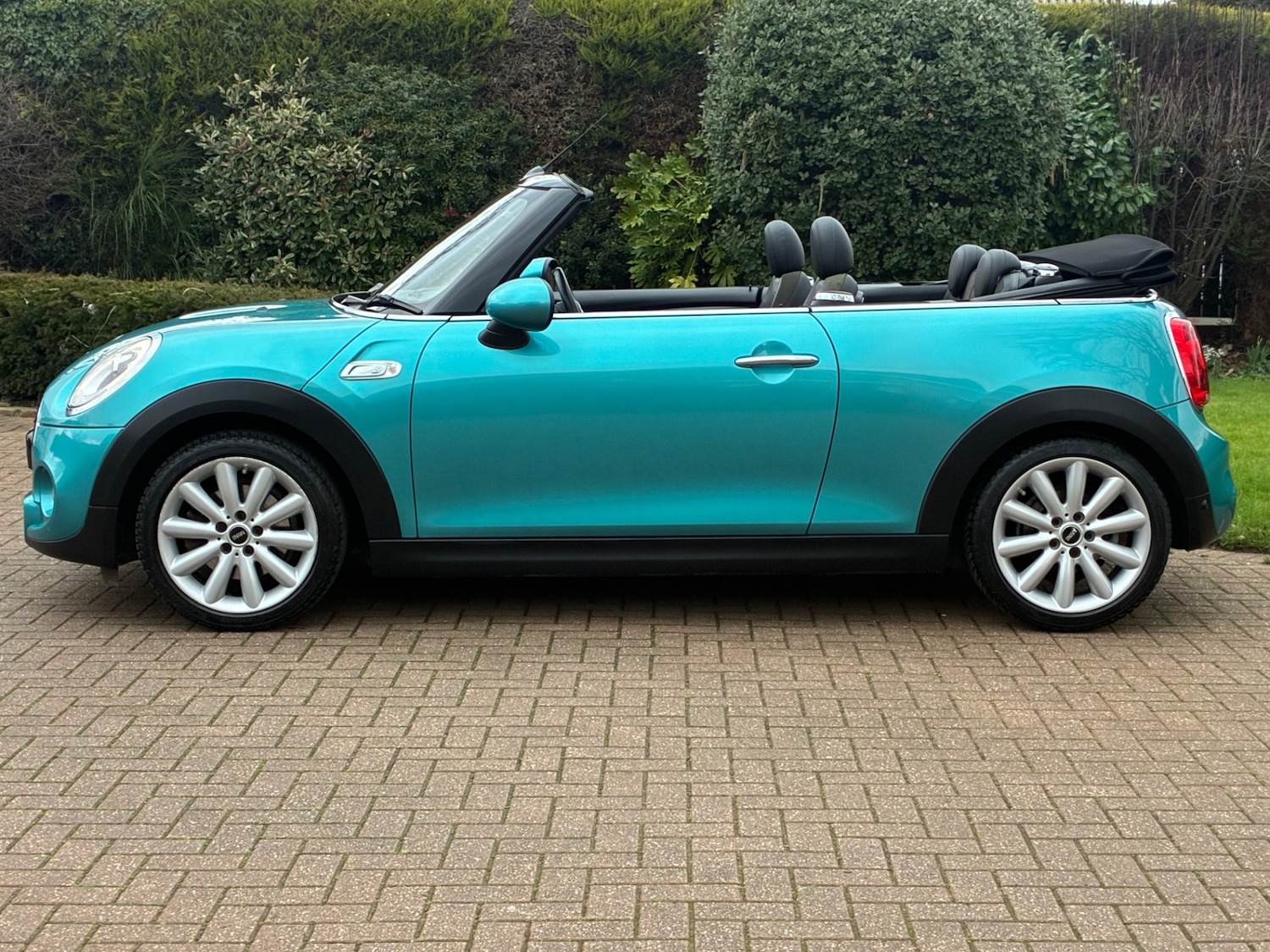 Used MINI Convertible 2017 for sale - 77630461: Photo 19