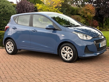 Used Hyundai i10 2017 for sale - 76128823: Photo