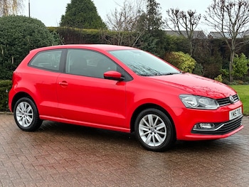 Used Volkswagen Polo 2015 for sale - 77240523: Photo