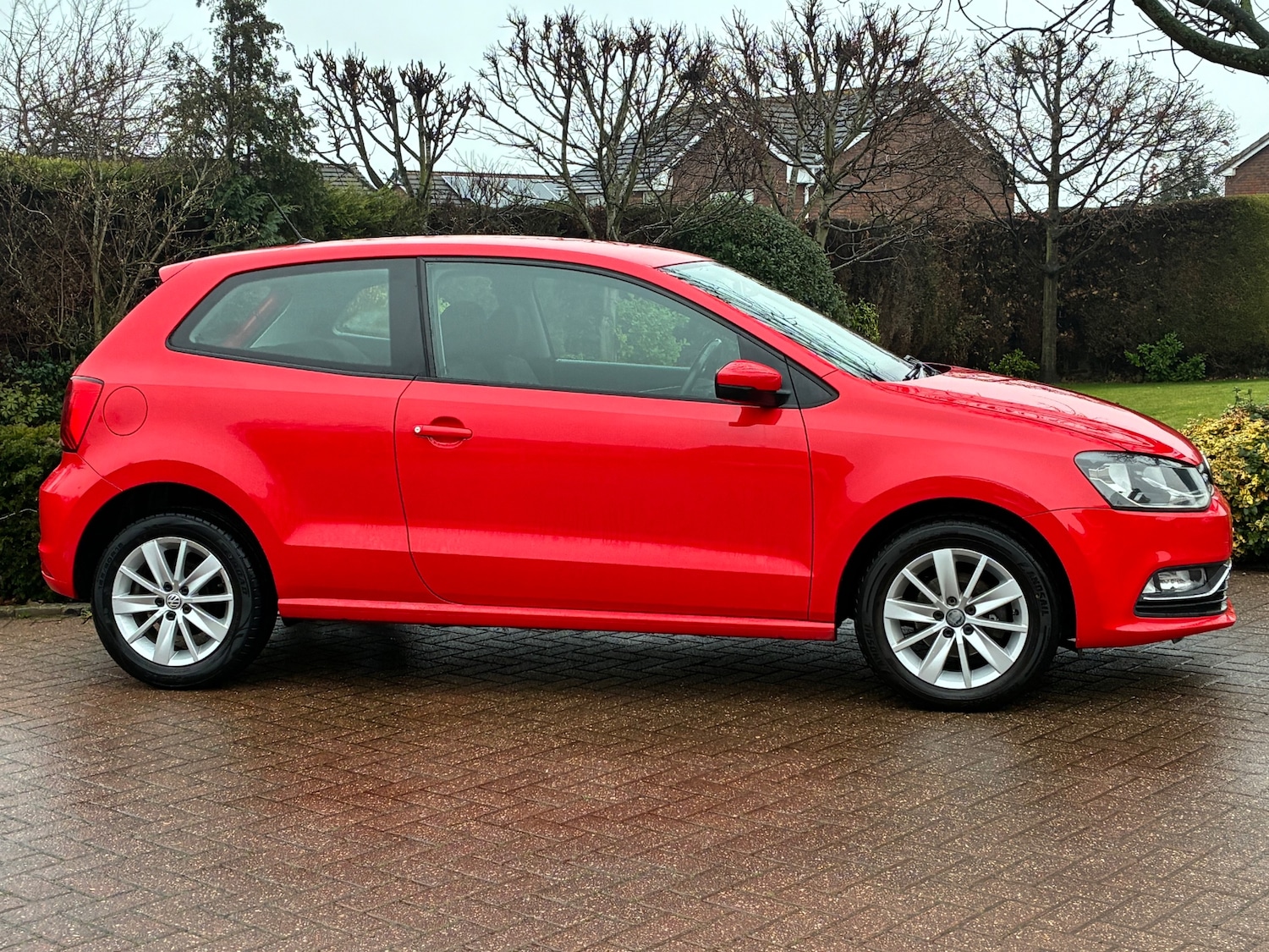 Used Volkswagen Polo 2015 for sale - 77240523: Photo 4