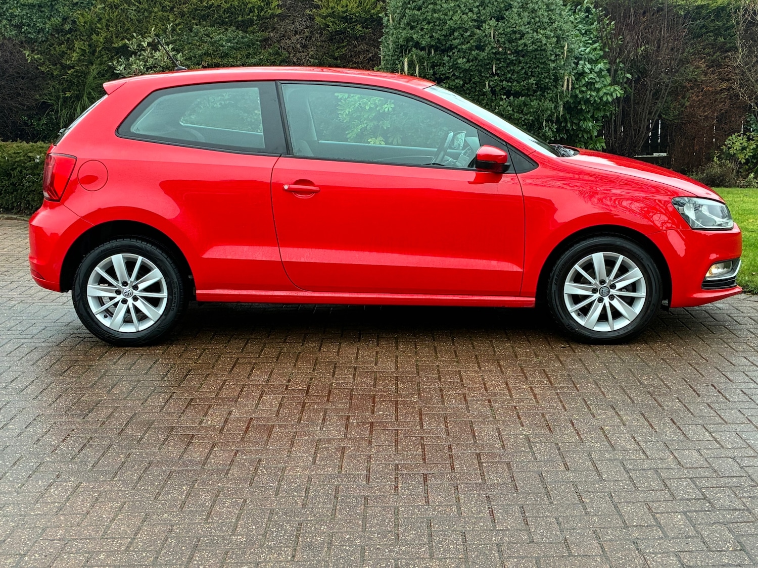 Used Volkswagen Polo 2015 for sale - 77240523: Photo 8